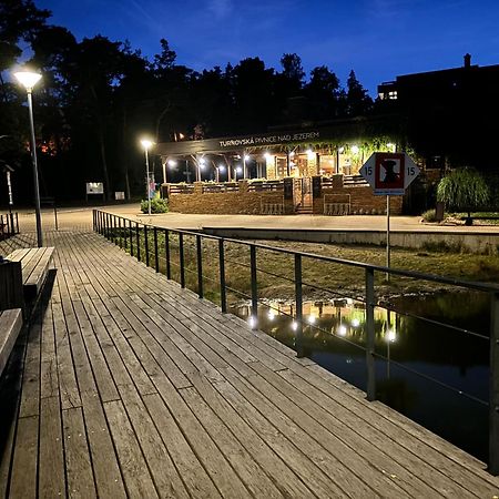 Jezerni Apartman S Terasou A Saunou V Lakepark Residence Doksy  Buitenkant foto