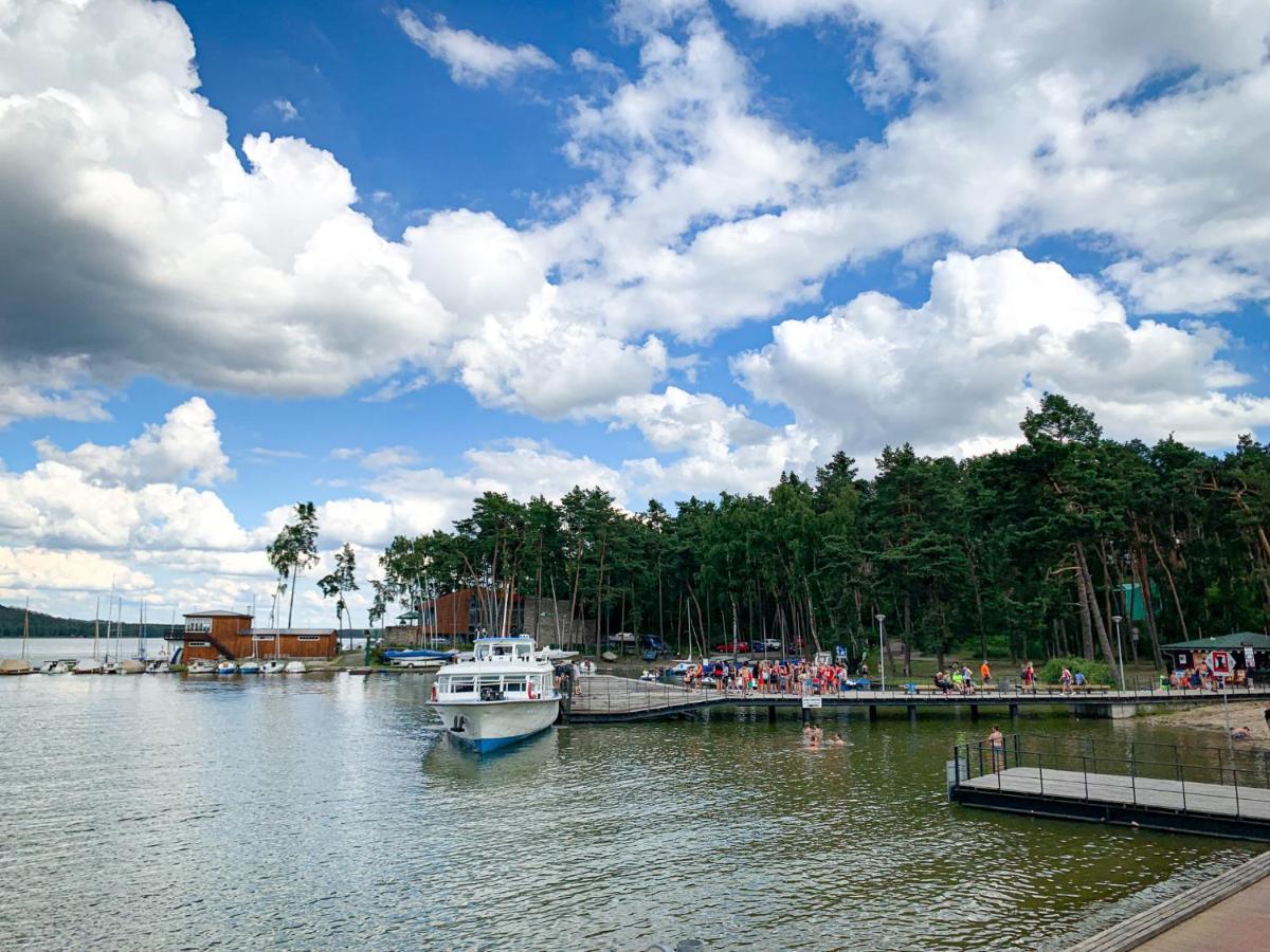 Jezerni Apartman S Terasou A Saunou V Lakepark Residence Doksy  Buitenkant foto